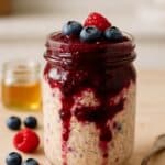 Overnight Oats Berry Compote