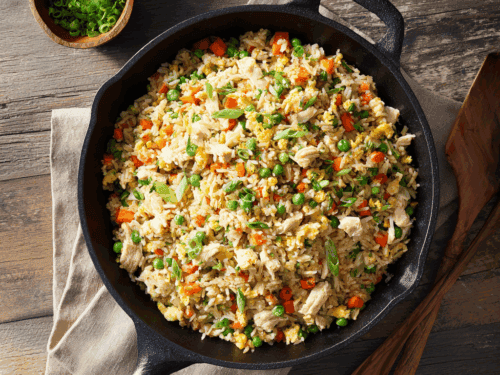 Easy Chicken Fried Rice with Leftover Rice – Quick One-Pan Family Dinner